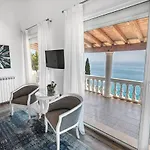 Ocean View - Luxury Nefeli *