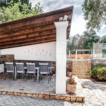 Ocean View - Luxury Nefeli